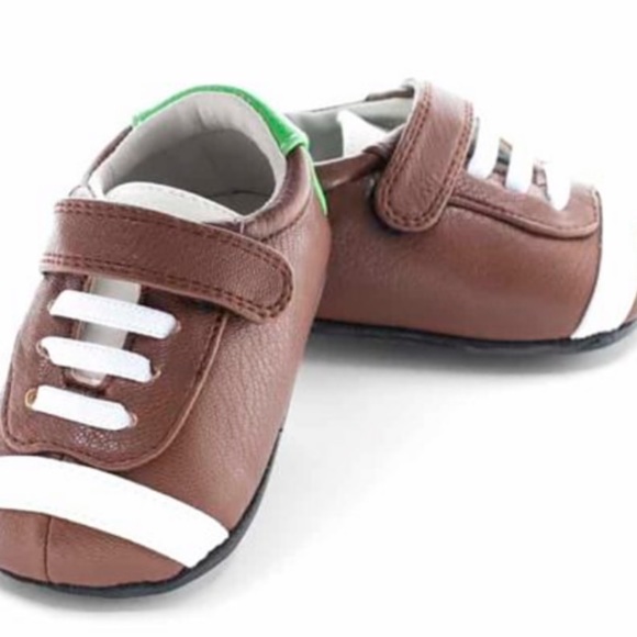 Football designed baby shoes - Picture 2 of 6
